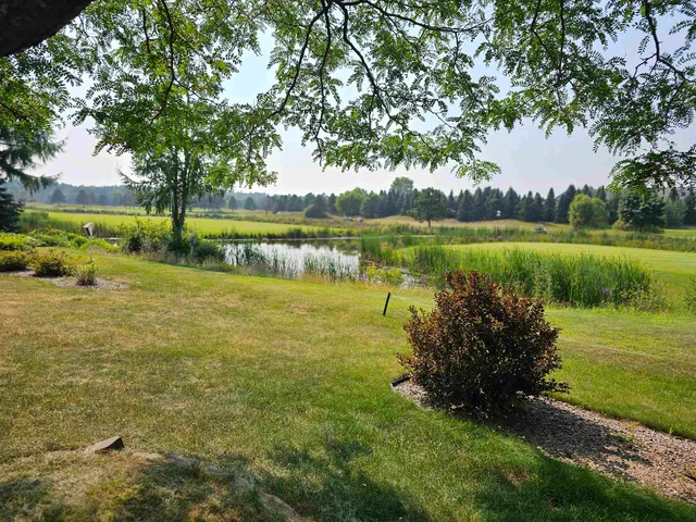 $374,900 | 1500 Foxfire Court, Waupaca, WI 54981