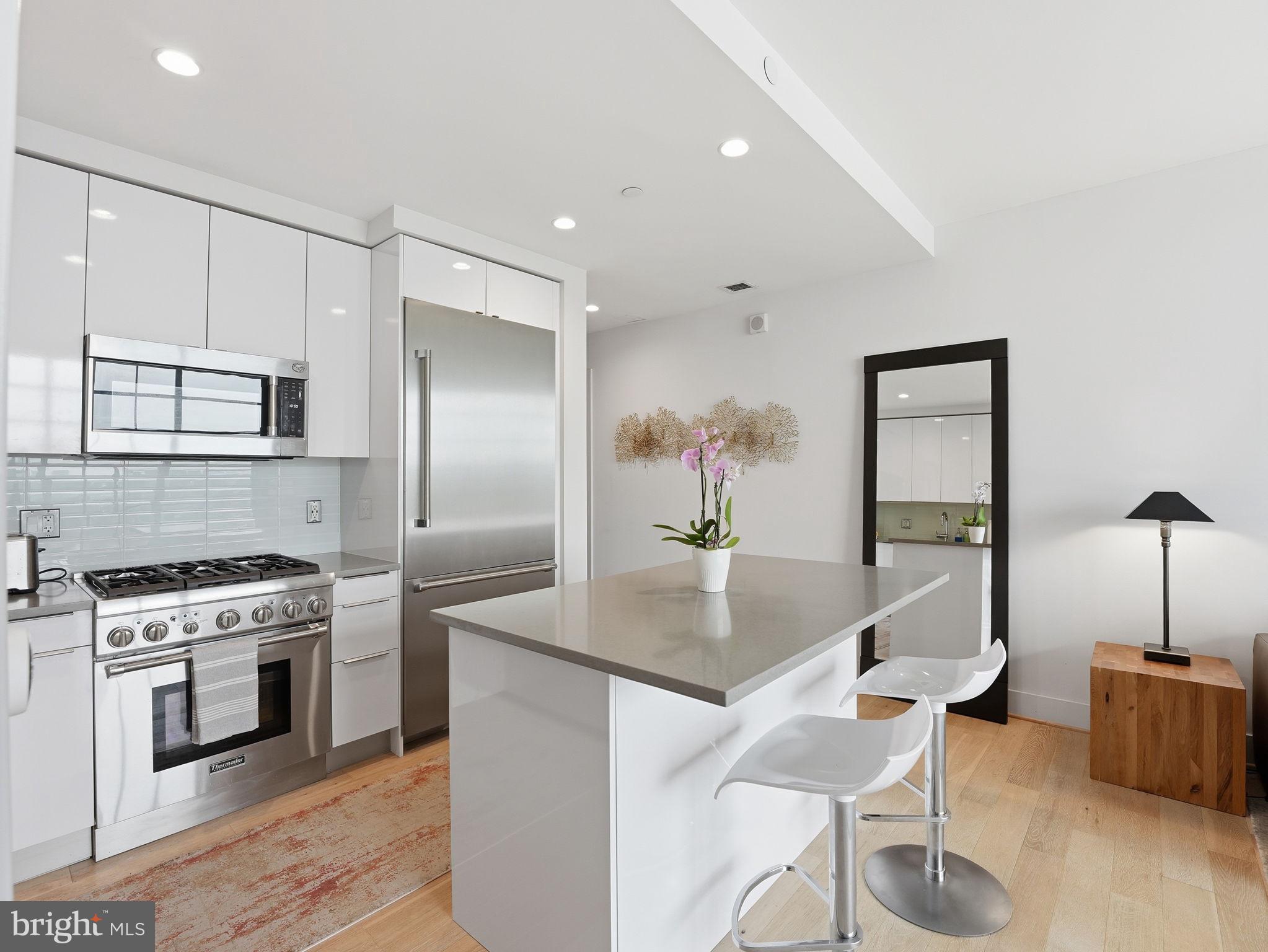 45 Sutton Square Southwest, Unit 702 Washington, DC 20024 - Photo 10 of 33