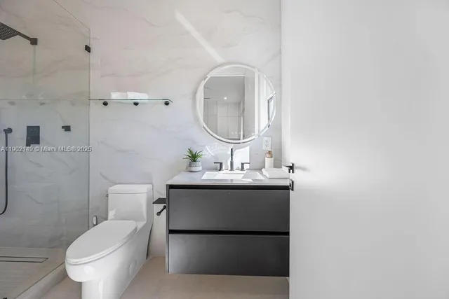 $1,395,000 | 1220 Northeast 13th Avenue, Fort Lauderdale, FL 33304