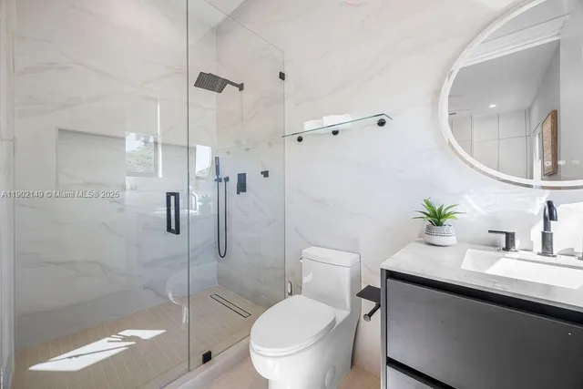 $1,395,000 | 1220 Northeast 13th Avenue, Fort Lauderdale, FL 33304