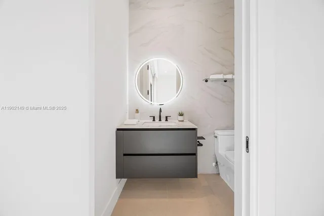 $1,395,000 | 1220 Northeast 13th Avenue, Fort Lauderdale, FL 33304