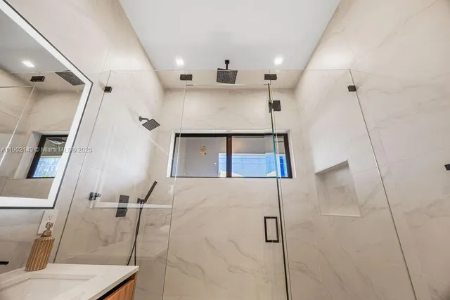 $1,395,000 | 1220 Northeast 13th Avenue, Fort Lauderdale, FL 33304