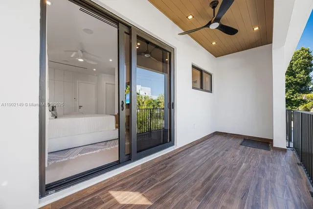 $1,395,000 | 1220 Northeast 13th Avenue, Fort Lauderdale, FL 33304