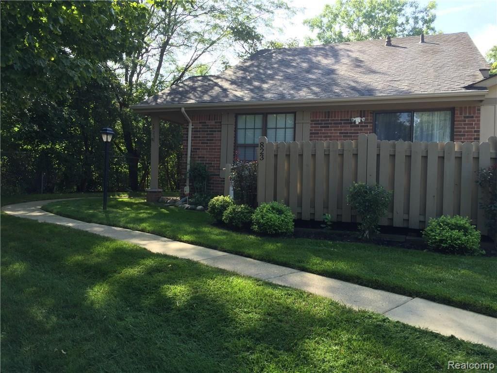 823 Langdon Court Rochester, MI 48307 - Photo 1 of 19