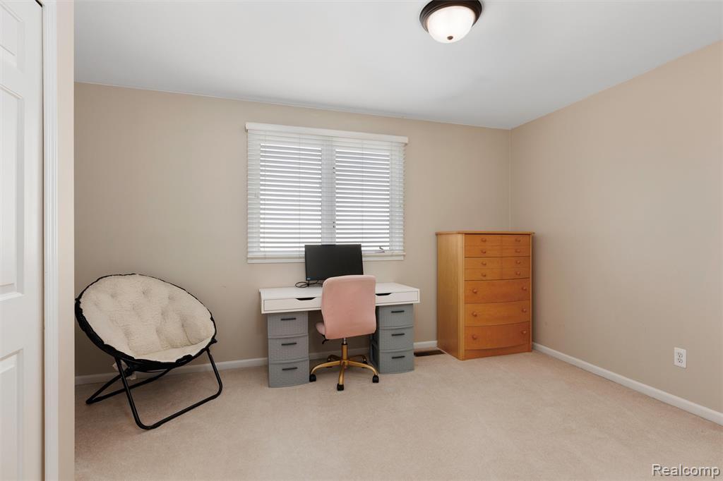 1340 Ross Lane Rochester, MI 48306 - Photo 35 of 52 Gallery Image 35