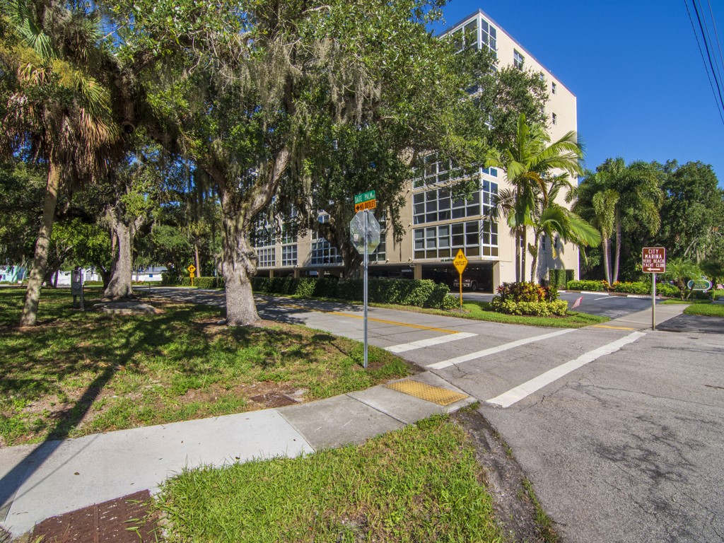 275 Date Palm Road, Unit 304 Vero Beach, FL 32963 - Photo 19 of 36