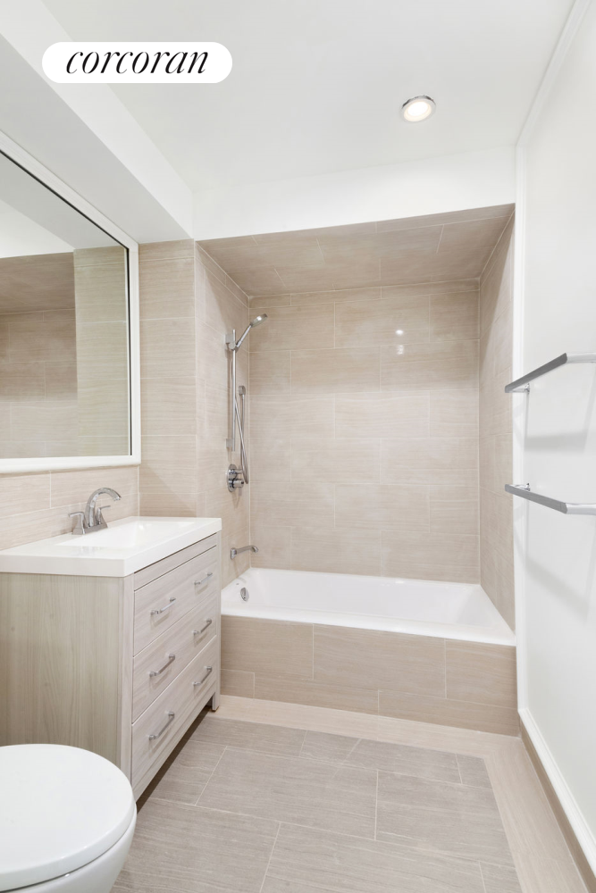 425 Convent Avenue Manhattan, NY 10031 - Photo 15 of 19