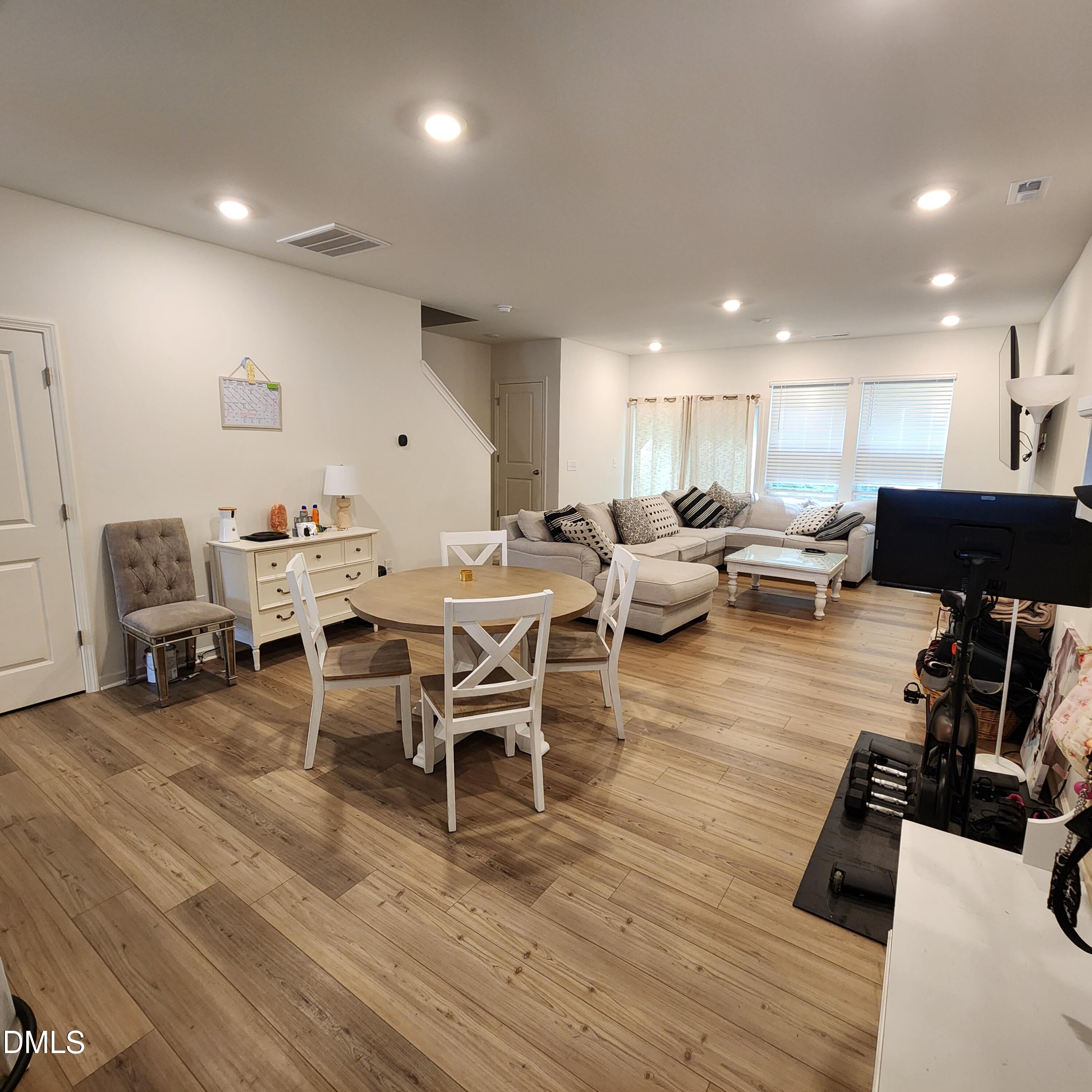 3002 Spline Circle Raleigh, NC 27610 - Photo 7 of 22