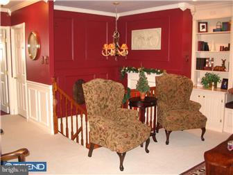 110 Henry Street Riverside, NJ 08075 - Photo 3 of 10 Living Room