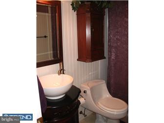110 Henry Street Riverside, NJ 08075 - Photo 6 of 10 Bathroom