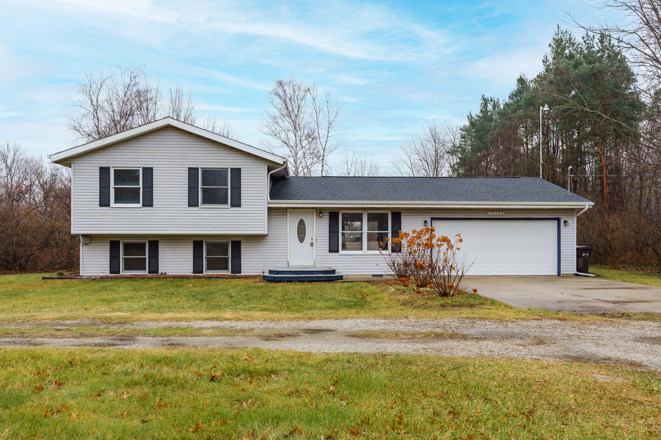 10333 Jericho Road Bridgman, MI 49106 - Photo 1 of 32 RRE-Jericho_Rd_10333_Bridgman_49106-1