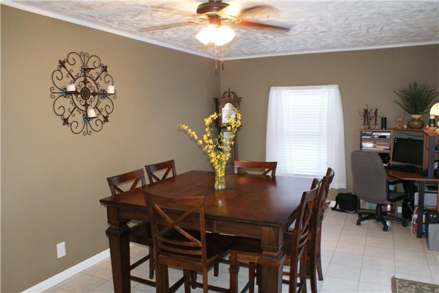 688 Sugar Tree Knob Road Liberty, TN 37095 - Photo 9 of 18 Dining area measures 20x11 and is elegantly decorated.