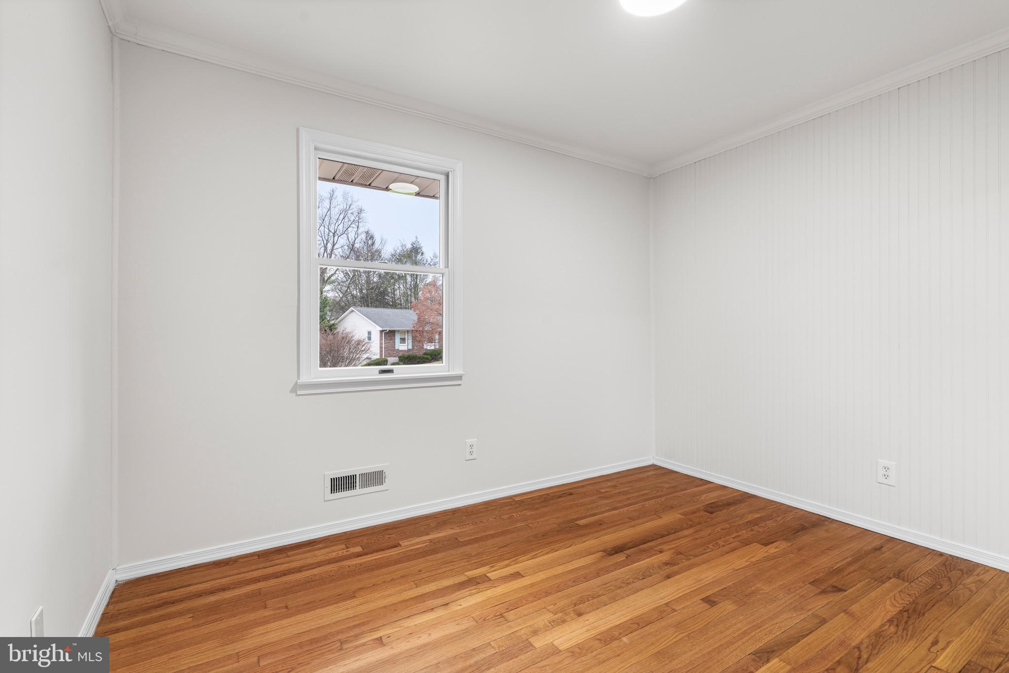 8 Flanders Ridge Court Cockeysville, MD 21030 - Photo 27 of 42 Gallery Image 27