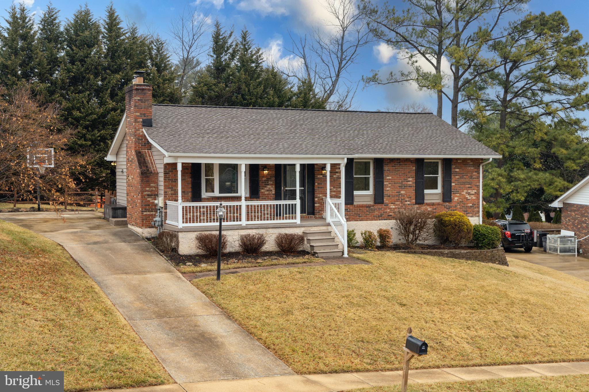 8 Flanders Ridge Court Cockeysville, MD 21030 - Photo 3 of 42 Gallery Image 3