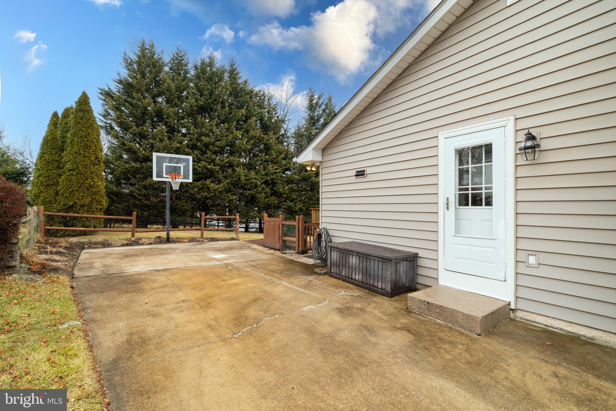 8 Flanders Ridge Court Cockeysville, MD 21030 - Photo 32 of 42 Gallery Image 32