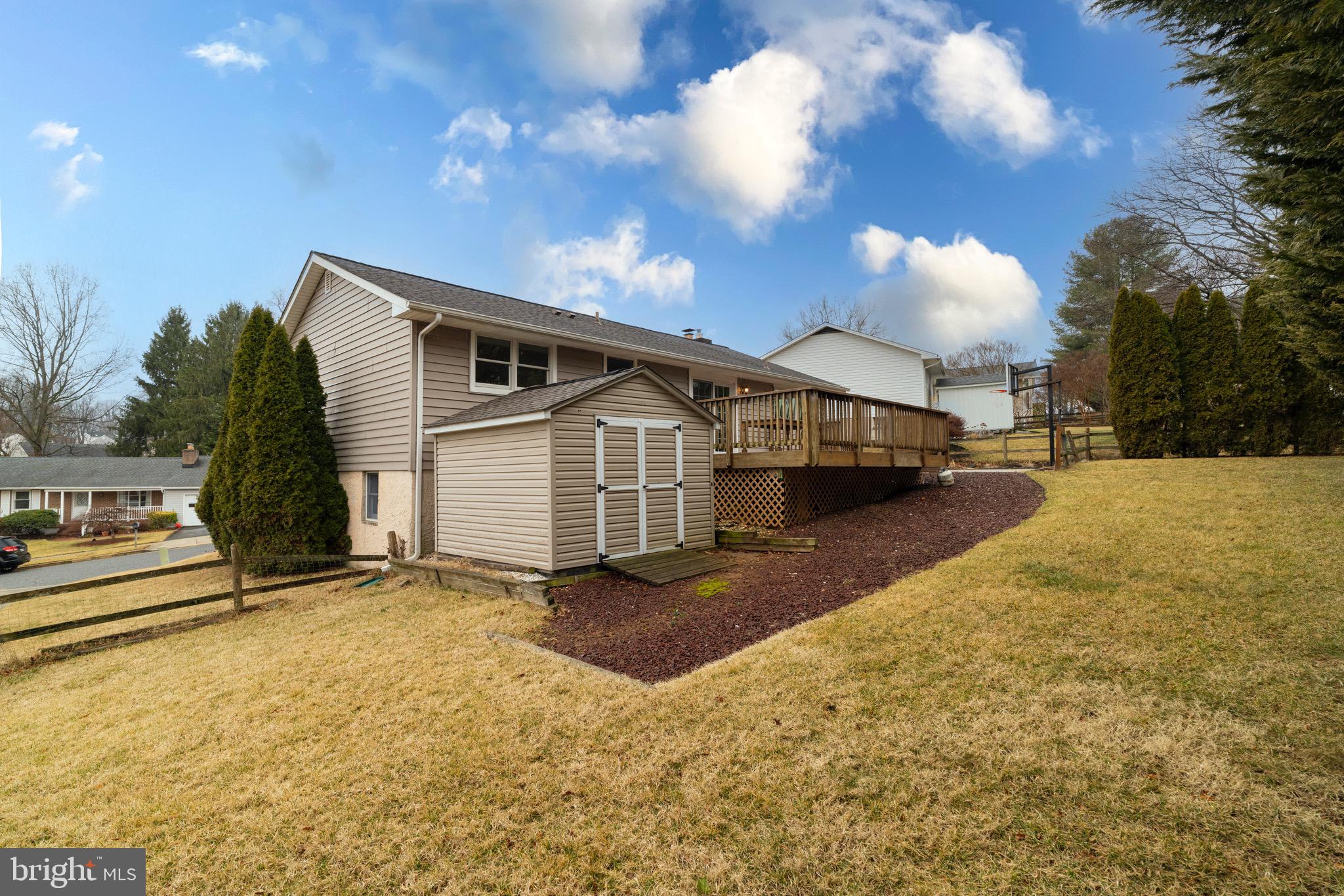8 Flanders Ridge Court Cockeysville, MD 21030 - Photo 8 of 42 Gallery Image 8
