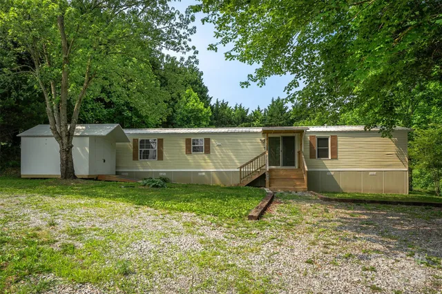 $199,000 | 843 Deep Gap Loop Road, Flat Rock, NC 28731