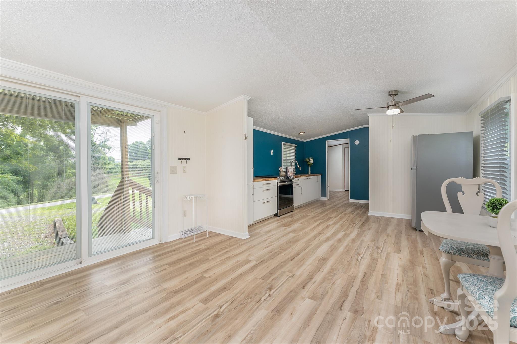 843 Deep Gap Loop Road Flat Rock, NC 28731 - Photo 11 of 33