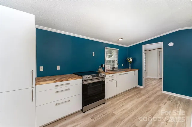 $199,000 | 843 Deep Gap Loop Road, Flat Rock, NC 28731