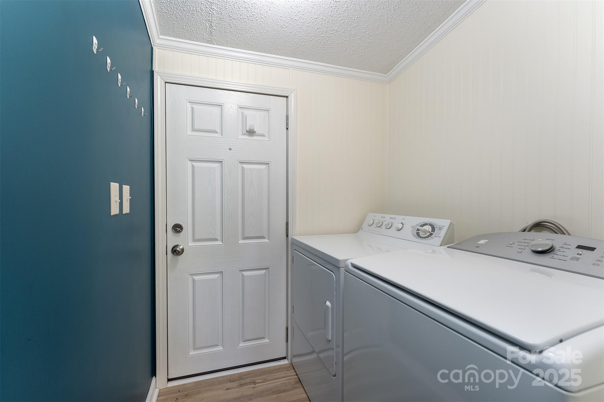 843 Deep Gap Loop Road Flat Rock, NC 28731 - Photo 15 of 33