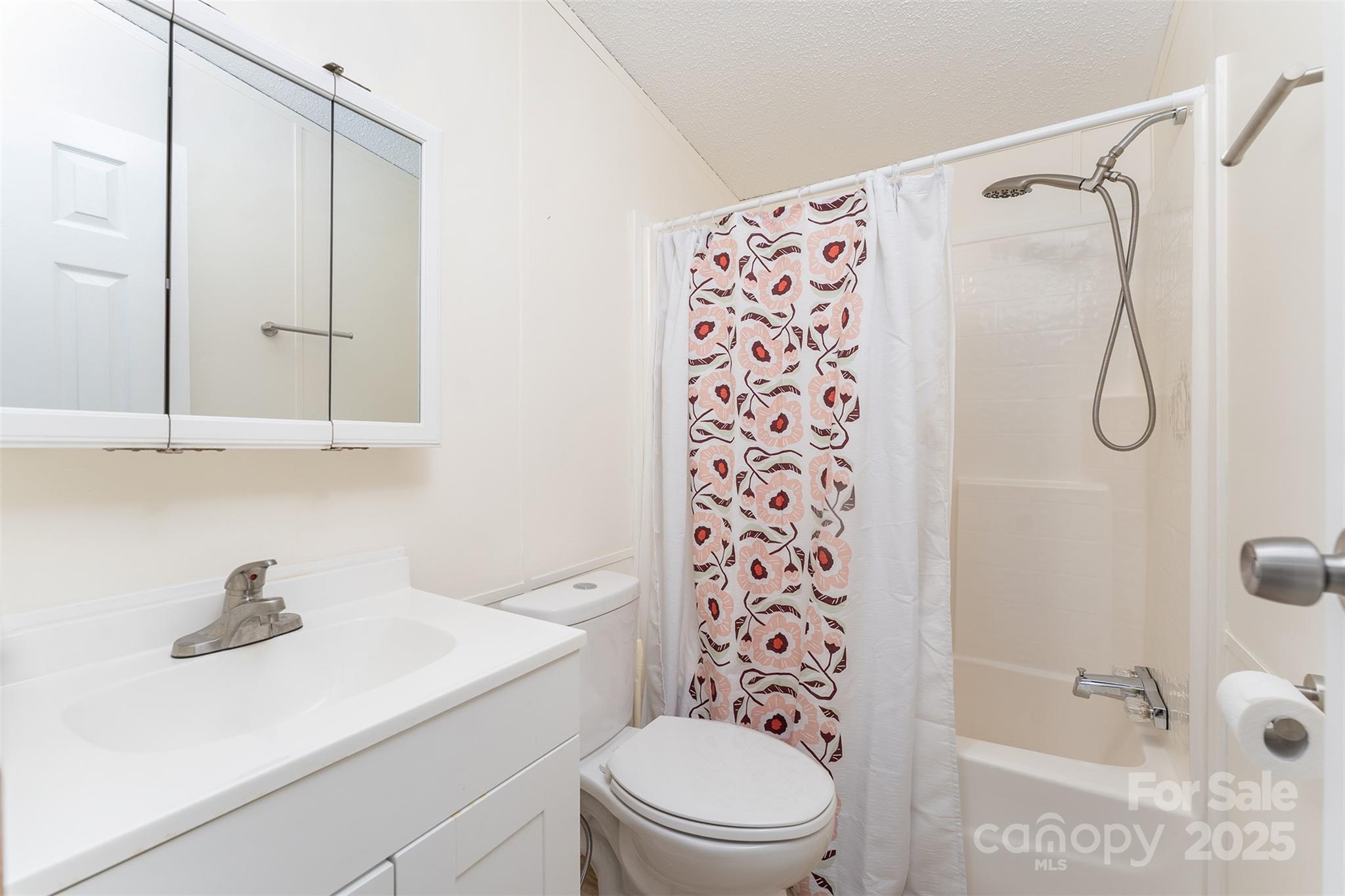 843 Deep Gap Loop Road Flat Rock, NC 28731 - Photo 23 of 33