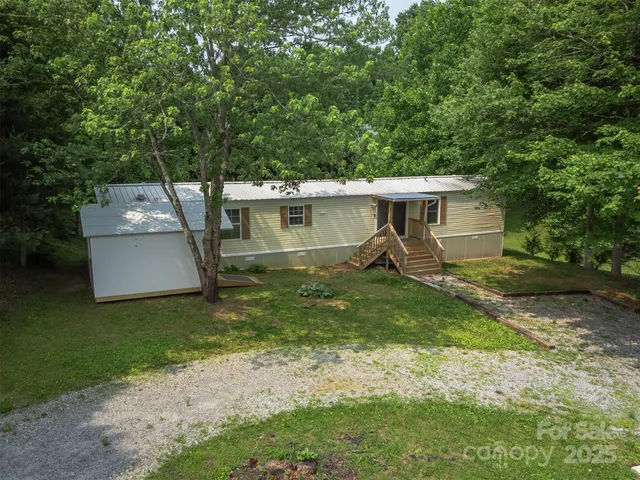 $199,000 | 843 Deep Gap Loop Road, Flat Rock, NC 28731