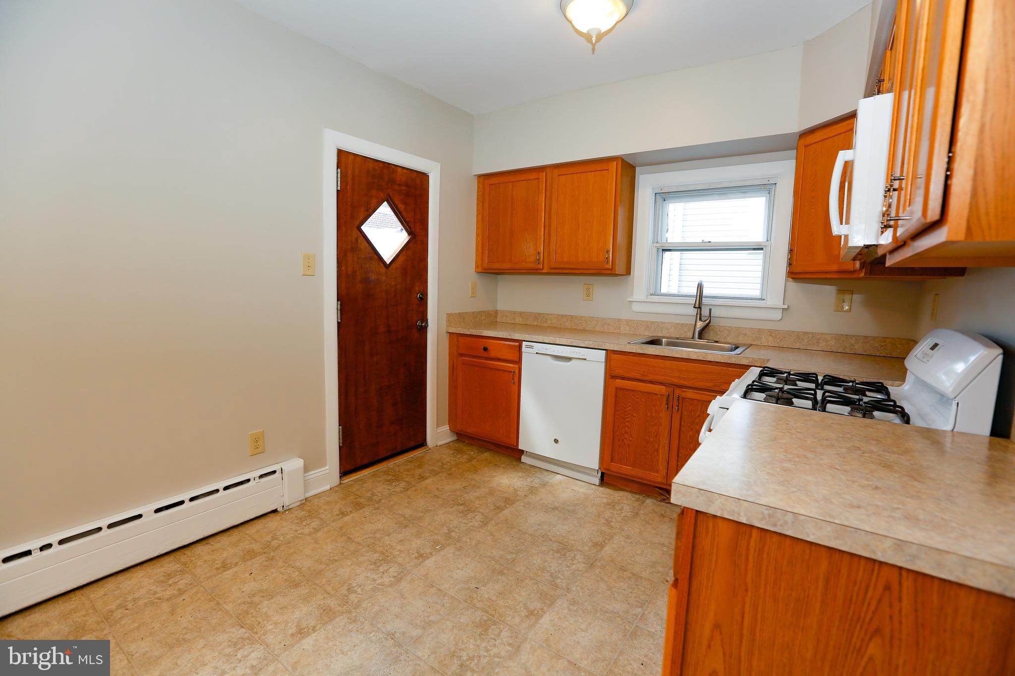 4036 Ellendale Road Drexel Hill, PA 19026 - Photo 12 of 32 Kitchen