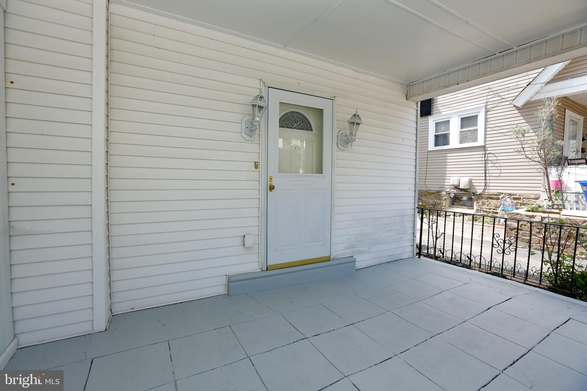 4036 Ellendale Road Drexel Hill, PA 19026 - Photo 3 of 32 Front porch