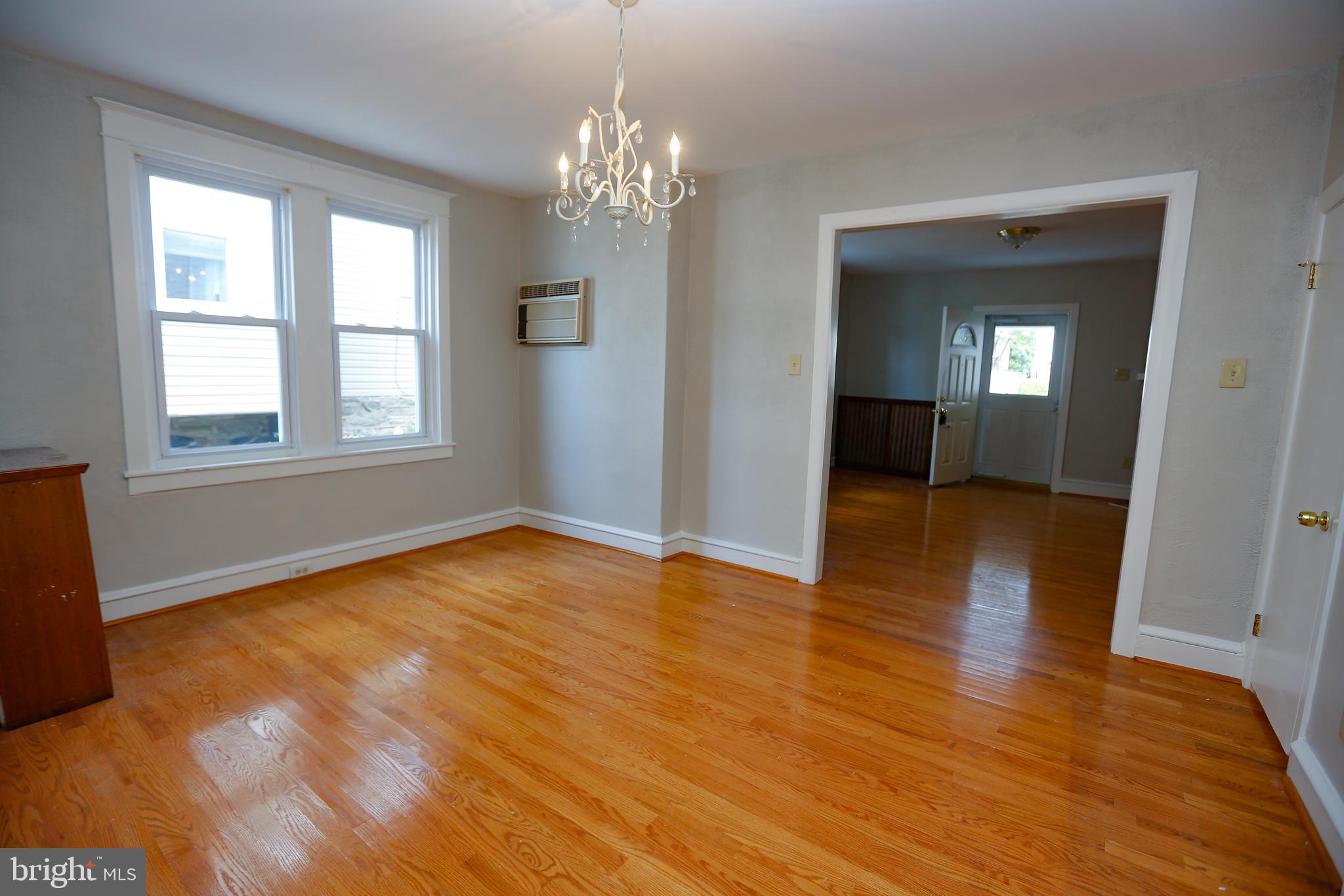 4036 Ellendale Road Drexel Hill, PA 19026 - Photo 10 of 32 Dining Room
