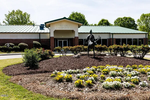 $320,000 | 384 Crawford Parkway, Clayton, NC 27520