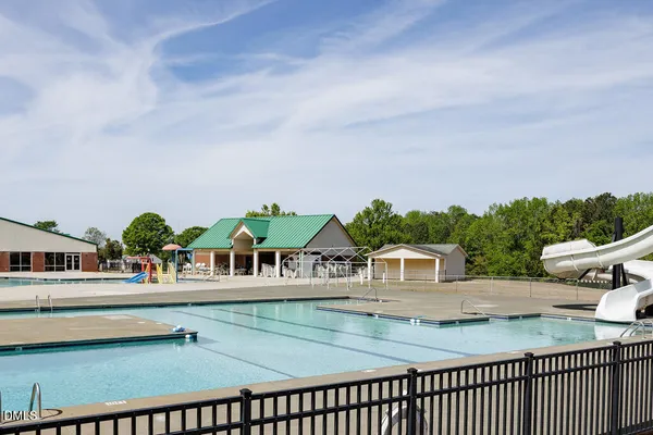 $320,000 | 384 Crawford Parkway, Clayton, NC 27520