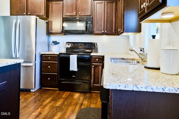 $320,000 | 384 Crawford Parkway, Clayton, NC 27520