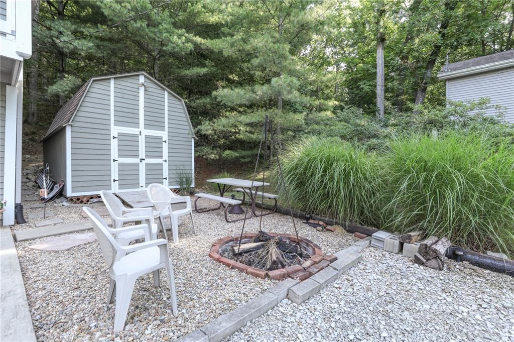 9405 Derrett Road Unionville, IN 47468 - Photo 14 of 32 Gallery Image 14