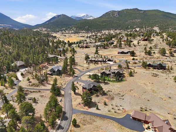 $1,200,000 | 2001 Cherokee Drive, Estes Park, CO 80517