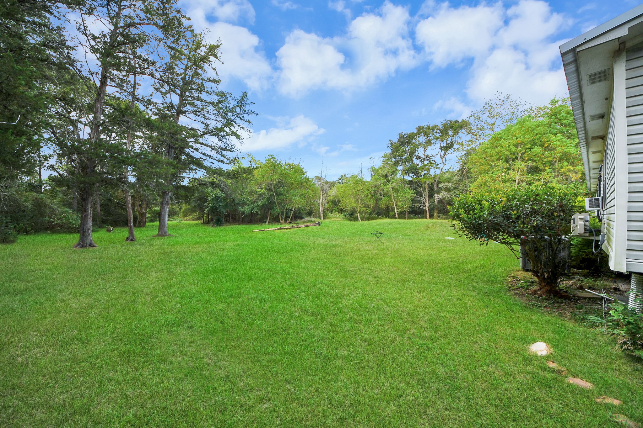 15713 Hinkel Road Cat Spring, TX 78933 - Photo 20 of 32 Gallery Image 20