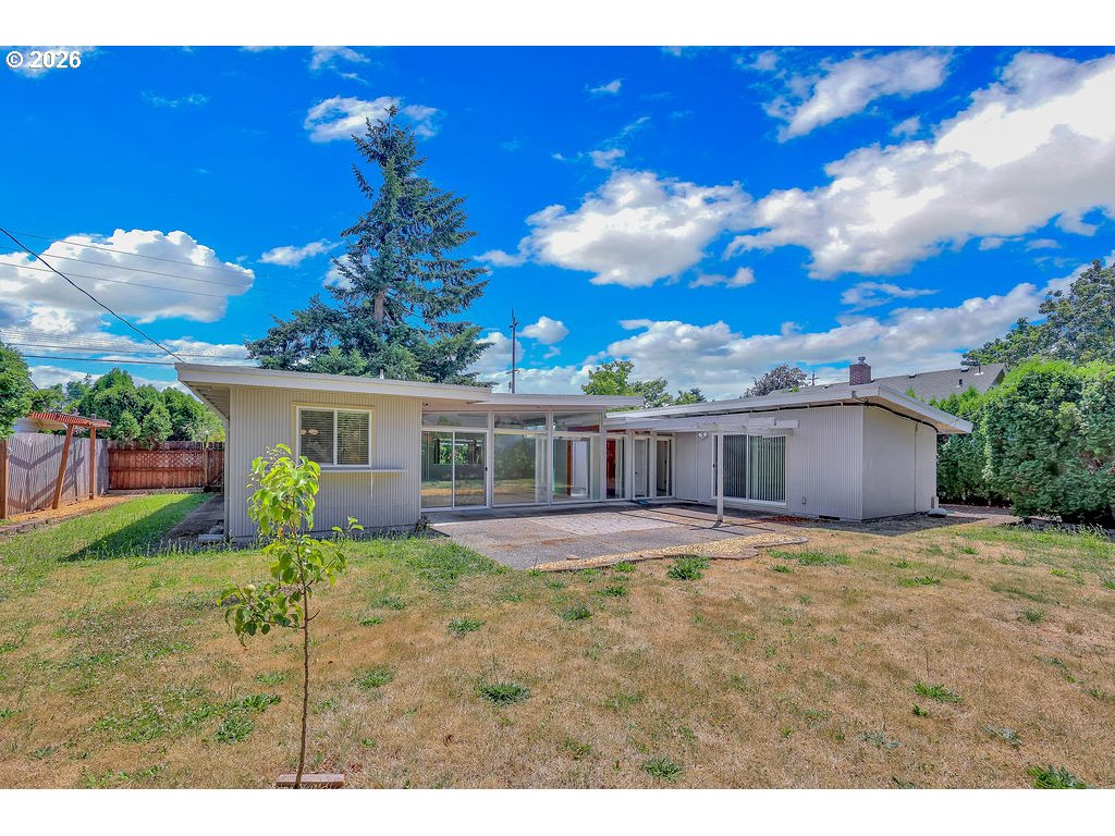 3270 Game Farm Road Springfield, OR 97477 - Photo 33 of 42