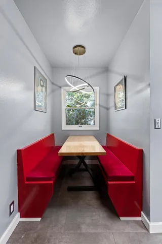 $1,250,000 | 917 West Victoria Street, Santa Barbara, CA 93101