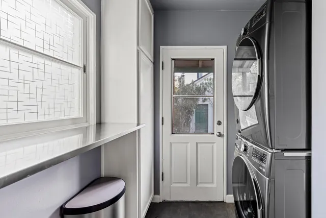 $1,250,000 | 917 West Victoria Street, Santa Barbara, CA 93101