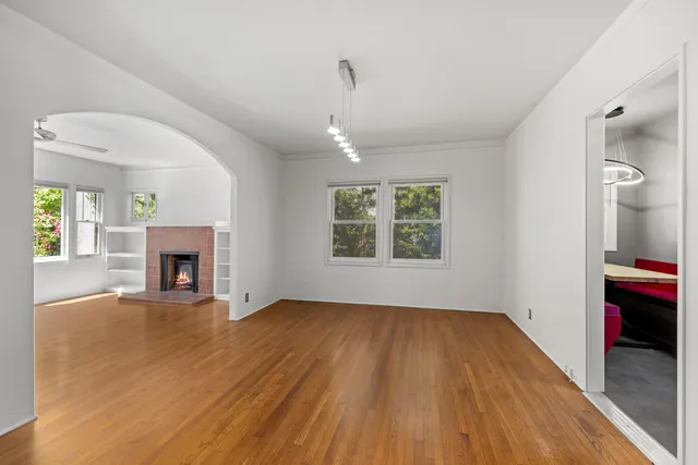 $1,250,000 | 917 West Victoria Street, Santa Barbara, CA 93101