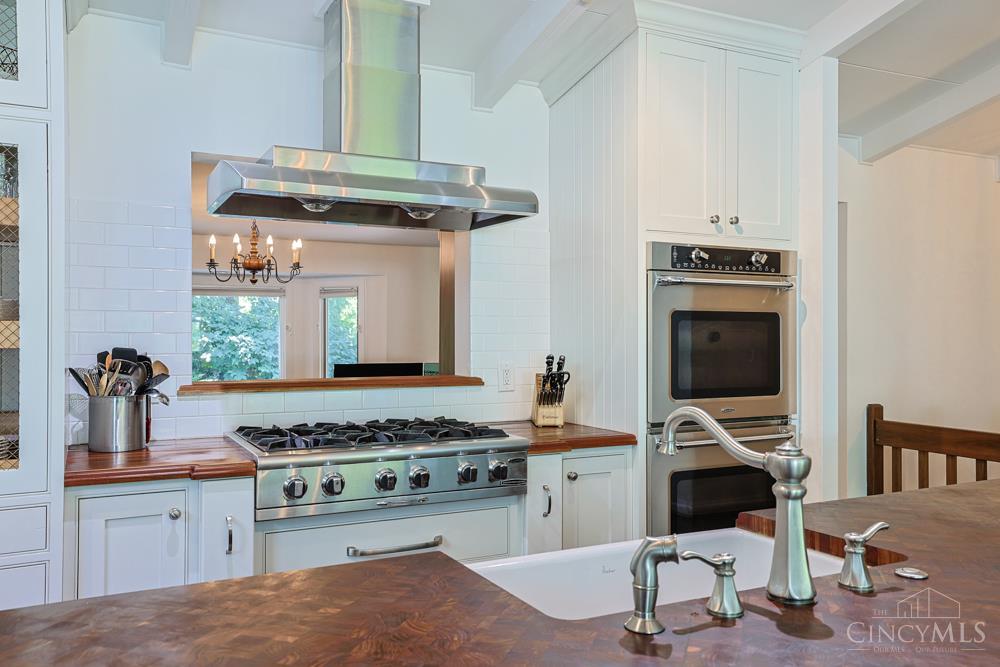 7434 Drake Road Cincinnati, OH 45243 - Photo 7 of 50 Gallery Image 7
