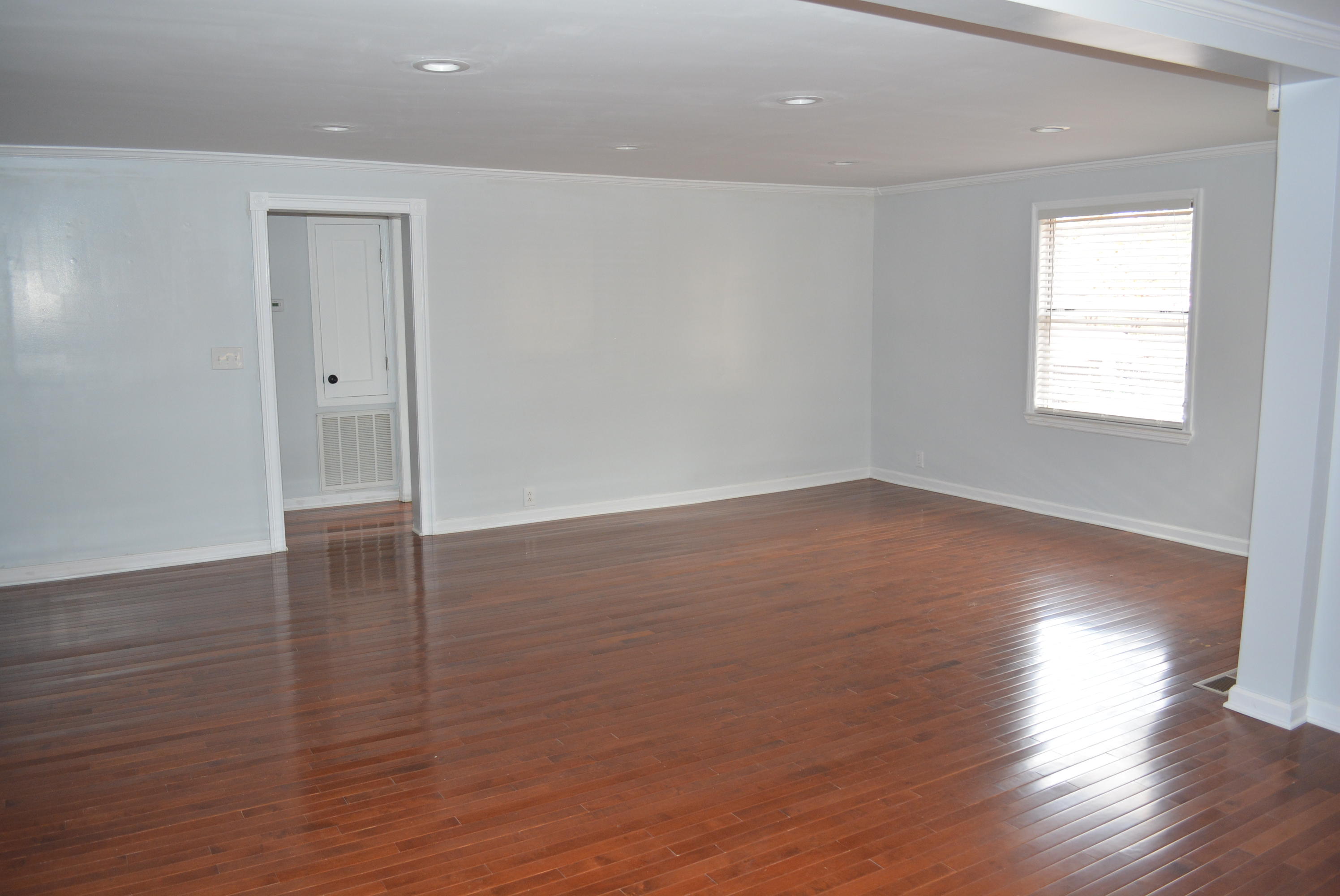 5935 Browntown Road Chattanooga, TN 37415 - Photo 11 of 36 DSC_0145
