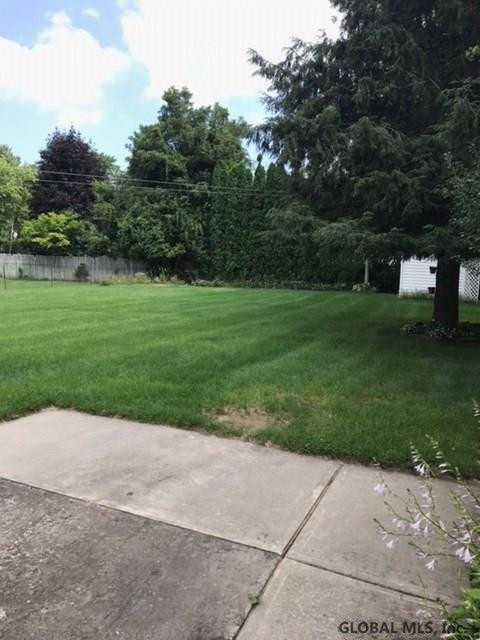 2062 Careleon Road Rotterdam, NY 12303 - Photo 13 of 14 Photo 13