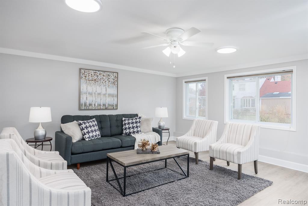 1337 Torrey Road Grosse Pointe Woods, MI 48236 - Photo 13 of 31