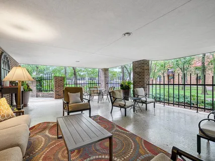 $325,000 | 1235 Yale Place, Unit 609, Minneapolis, MN 55403