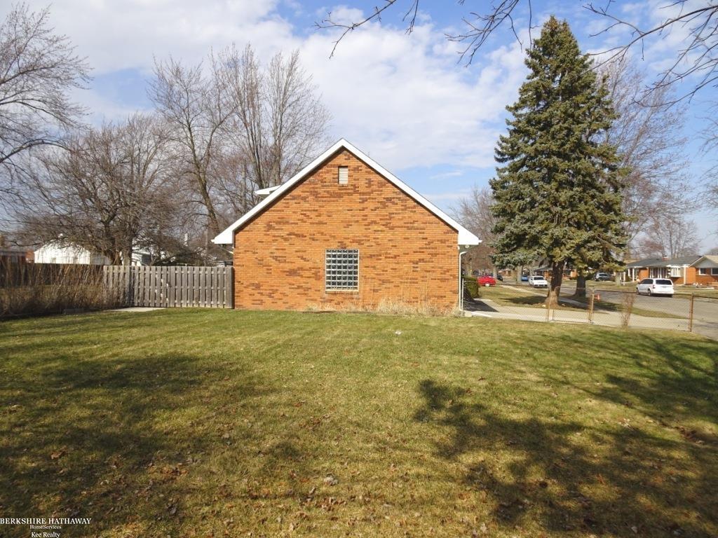 18247 Stephens Eastpointe, MI 48021 - Photo 49 of 53 Gallery Image 49