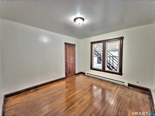 $1,900 | 64 Wood Street, Waterbury, CT 06704