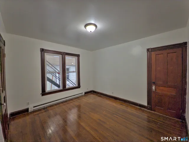 $1,900 | 64 Wood Street, Waterbury, CT 06704