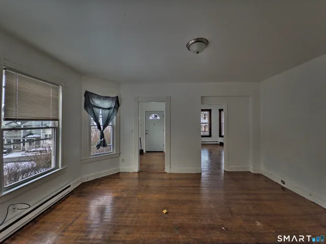 $1,900 | 64 Wood Street, Waterbury, CT 06704