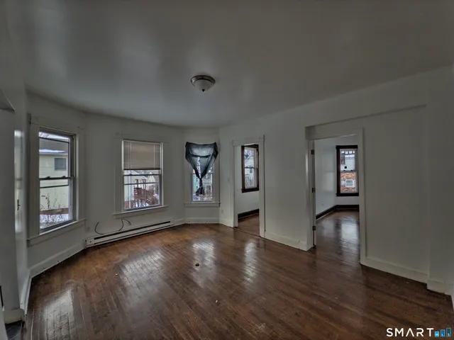 $1,900 | 64 Wood Street, Waterbury, CT 06704