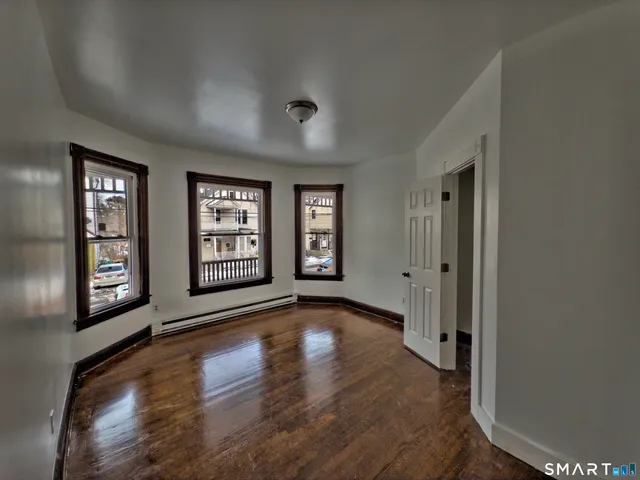 $1,900 | 64 Wood Street, Waterbury, CT 06704